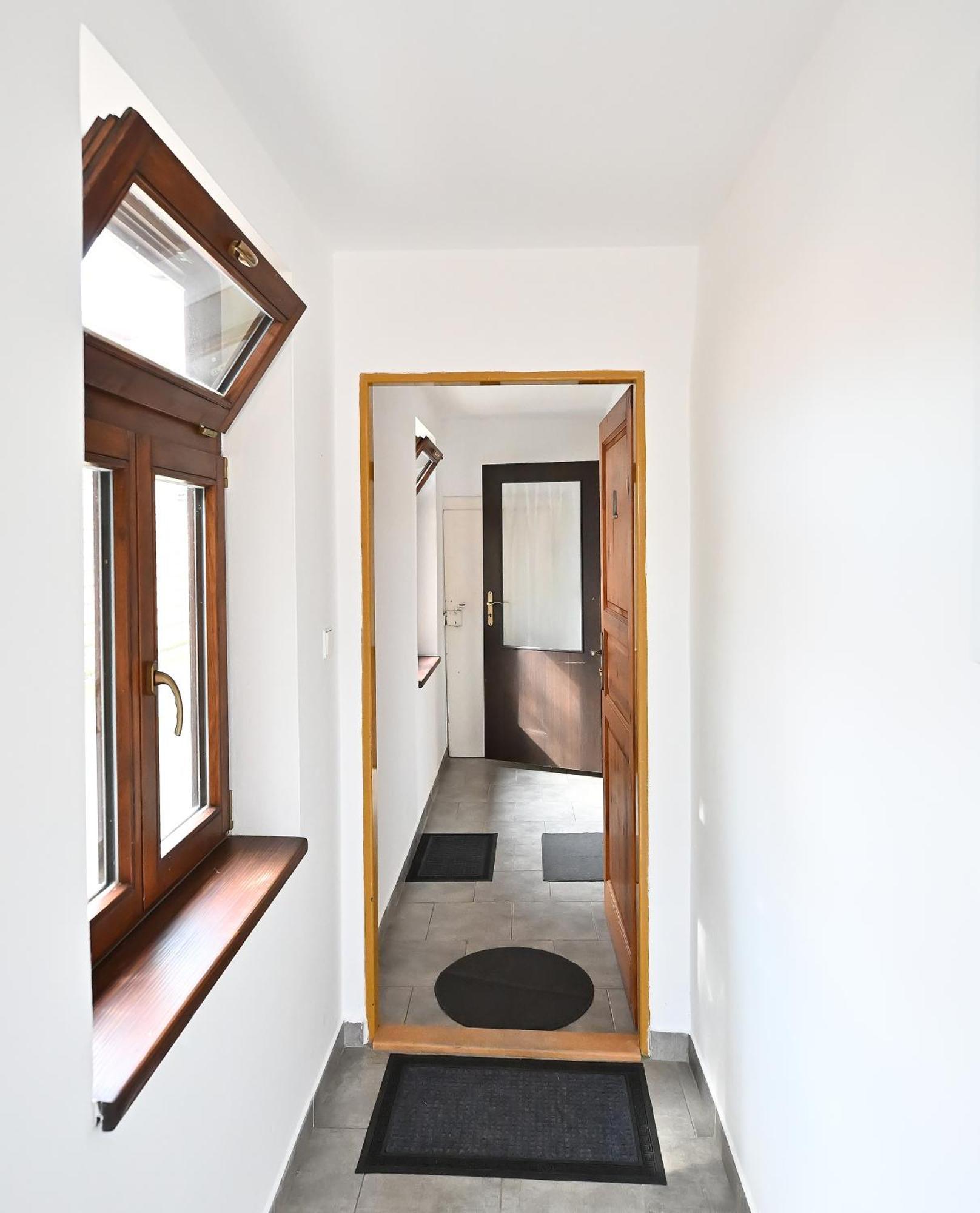 Apartman U Spinaru Тршешть Экстерьер фото